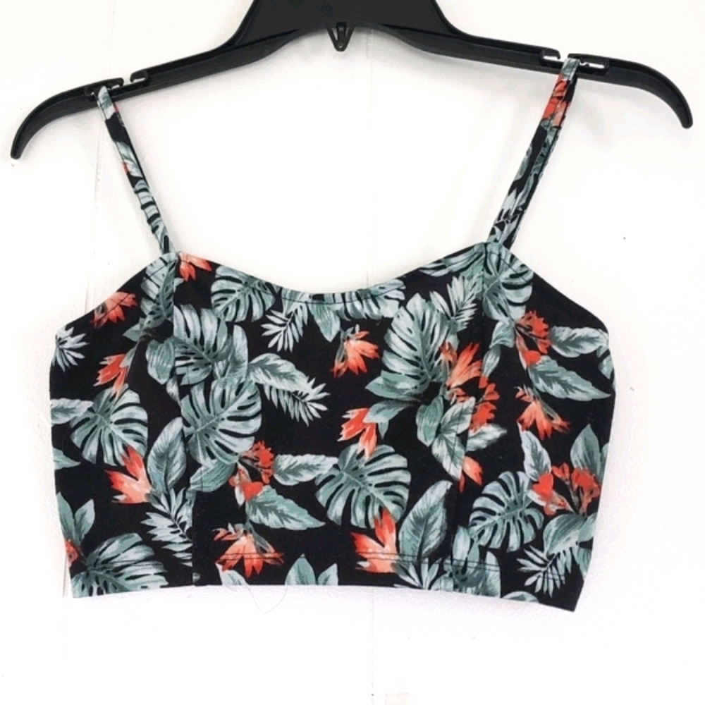 Floral top. Size Small. - Picture 2 of 4